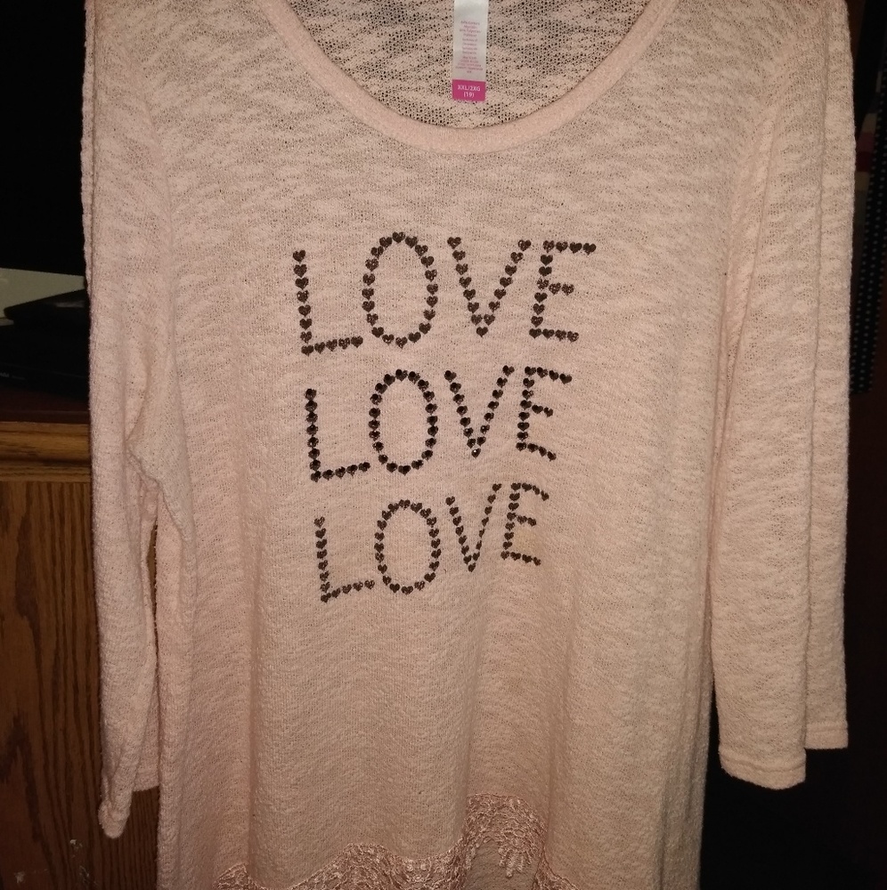 Women's size 2XL Pink Valentine's Day shirt